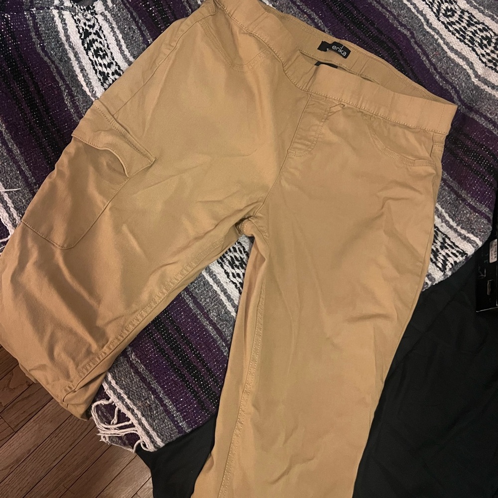 Erika Cargo Pants in Tan